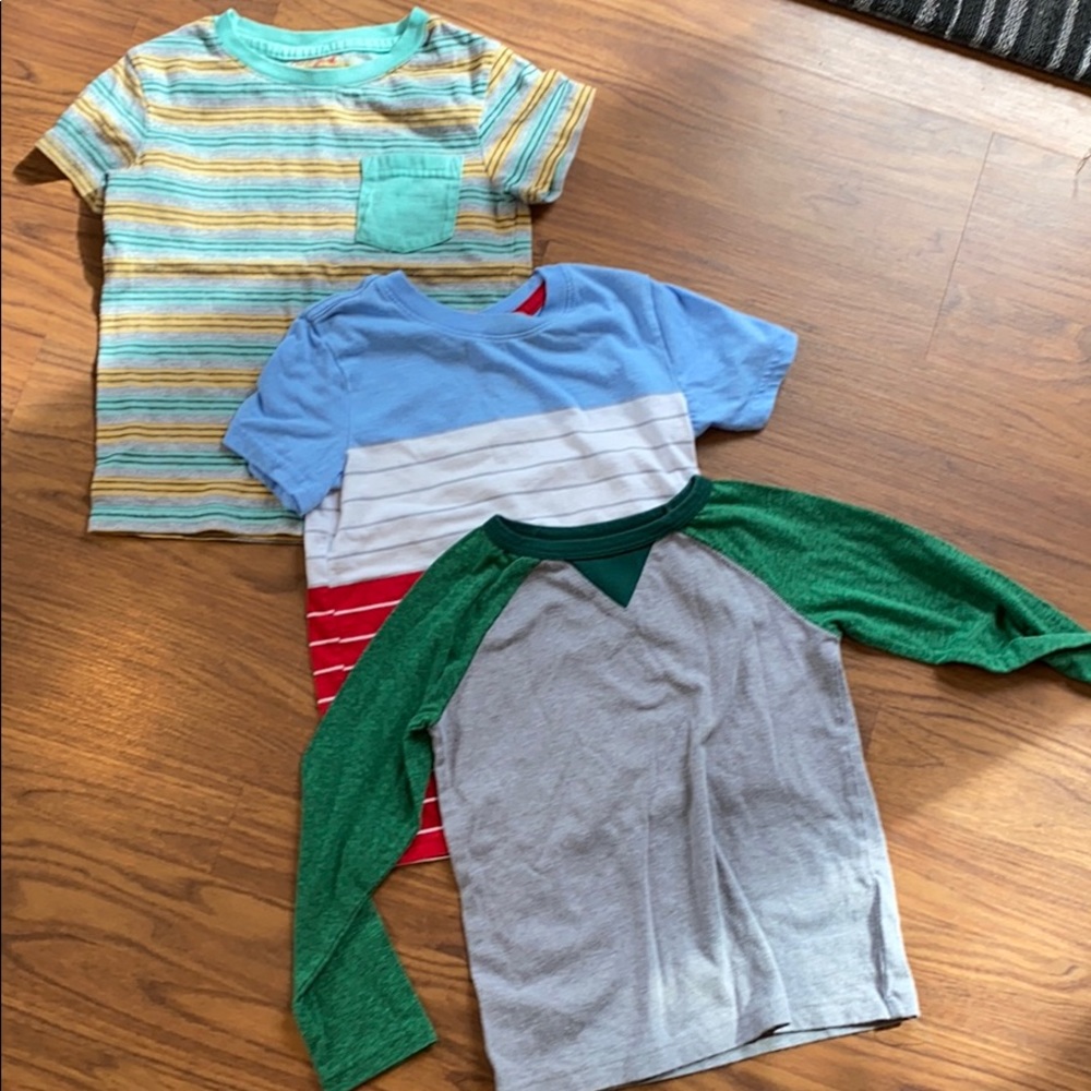 Bundle of boys tshirts Old Navy & Cat & Jack 2/$20